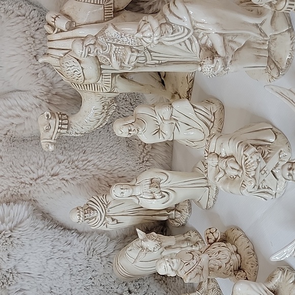 Vintage Nativity Holland Mold 18 Piece Beige Ceramic Christmas Hand Made - Picture 5 of 12